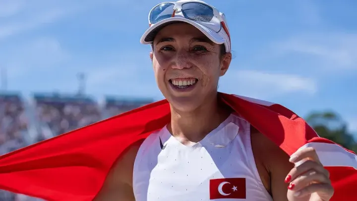 İlke Özyüksel Mihrioğlu Kimdir?