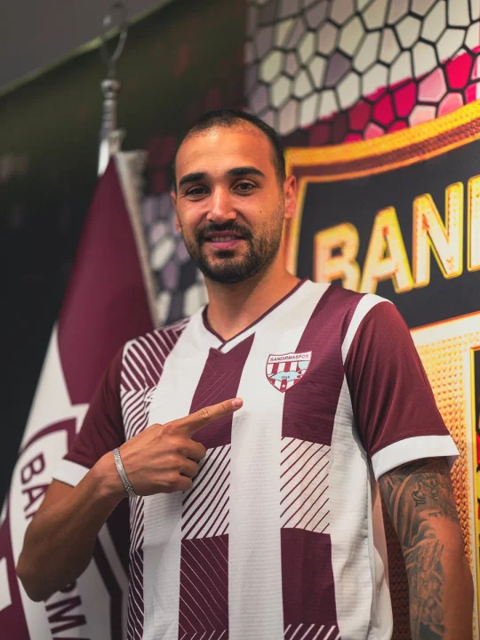 Tolga Kalender Kimdir? 