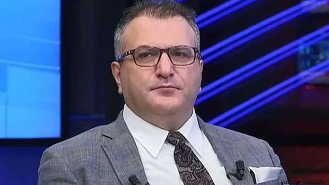 Cem Küçük Kimdir?