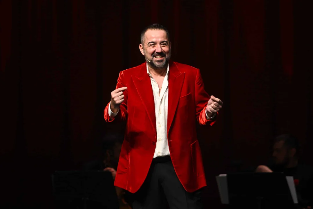 Ata Demirer Kimdir?