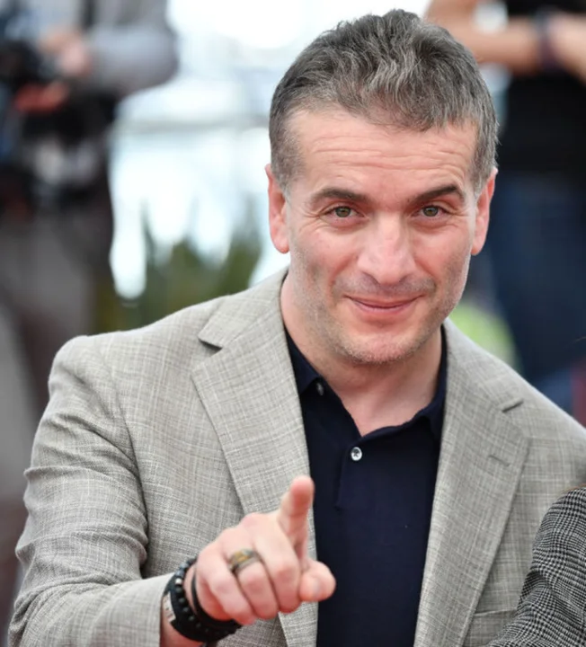 Murat Cemcir Kimdir?