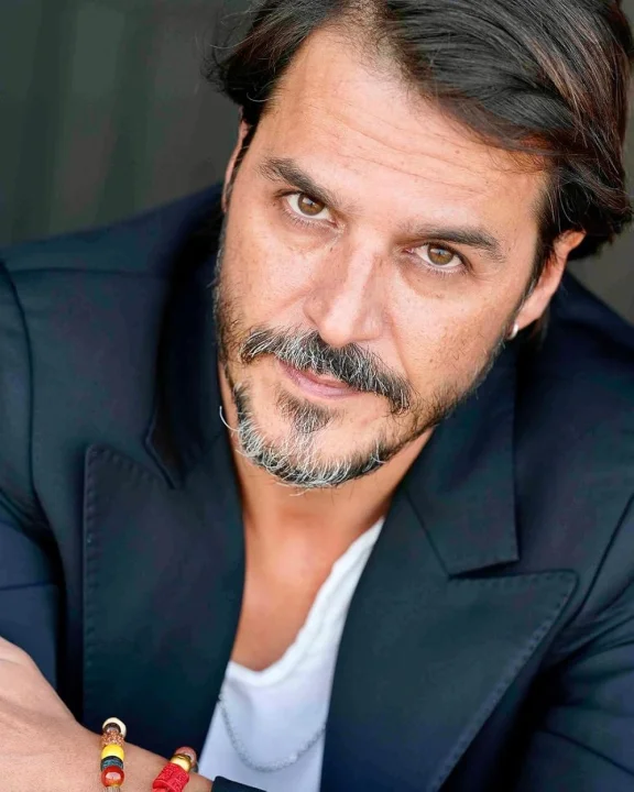 Mehmet Günsür Kimdir?