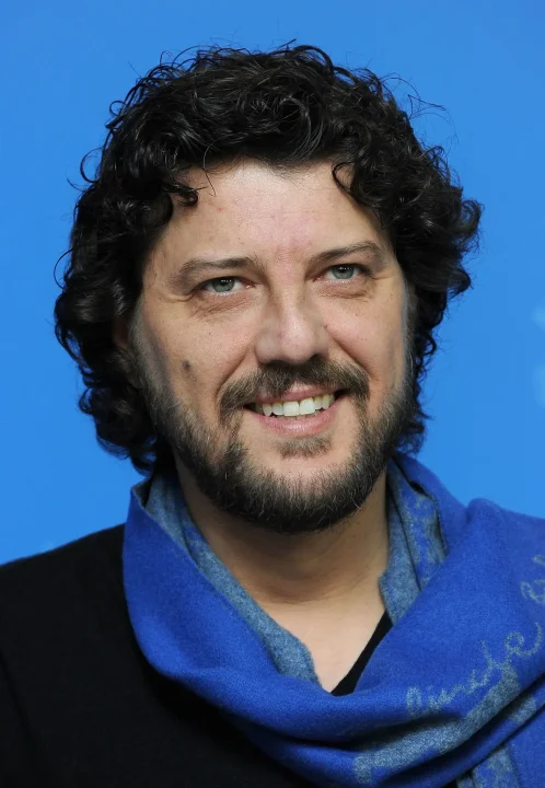 İlker Aksum Kimdir?