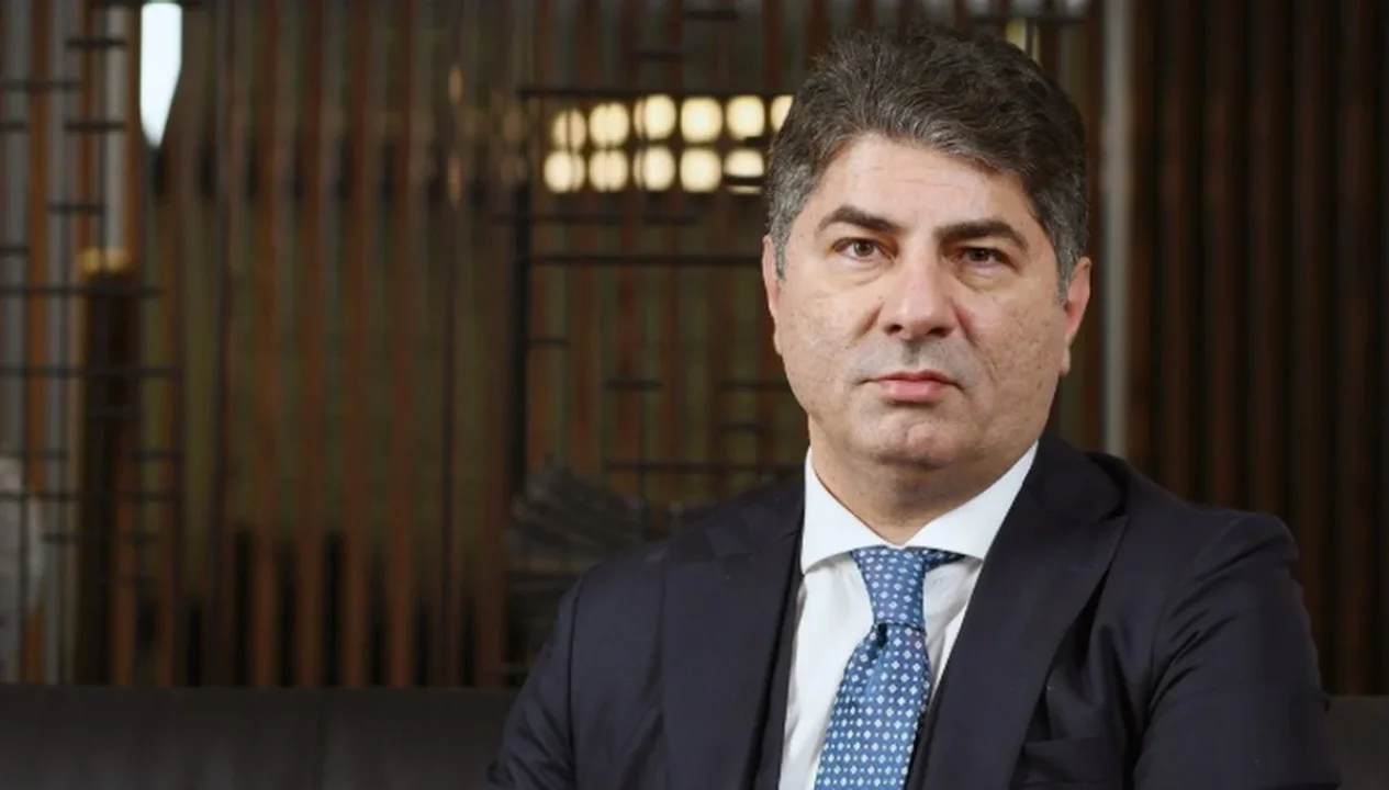 Hakan Safi Kimdir?